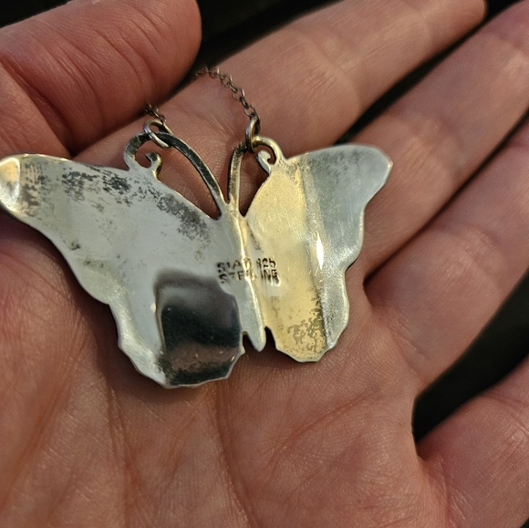 Vintage Sterling Silver Polychrome Enamel?? Butterfly Necklace - Picture 3 of 3